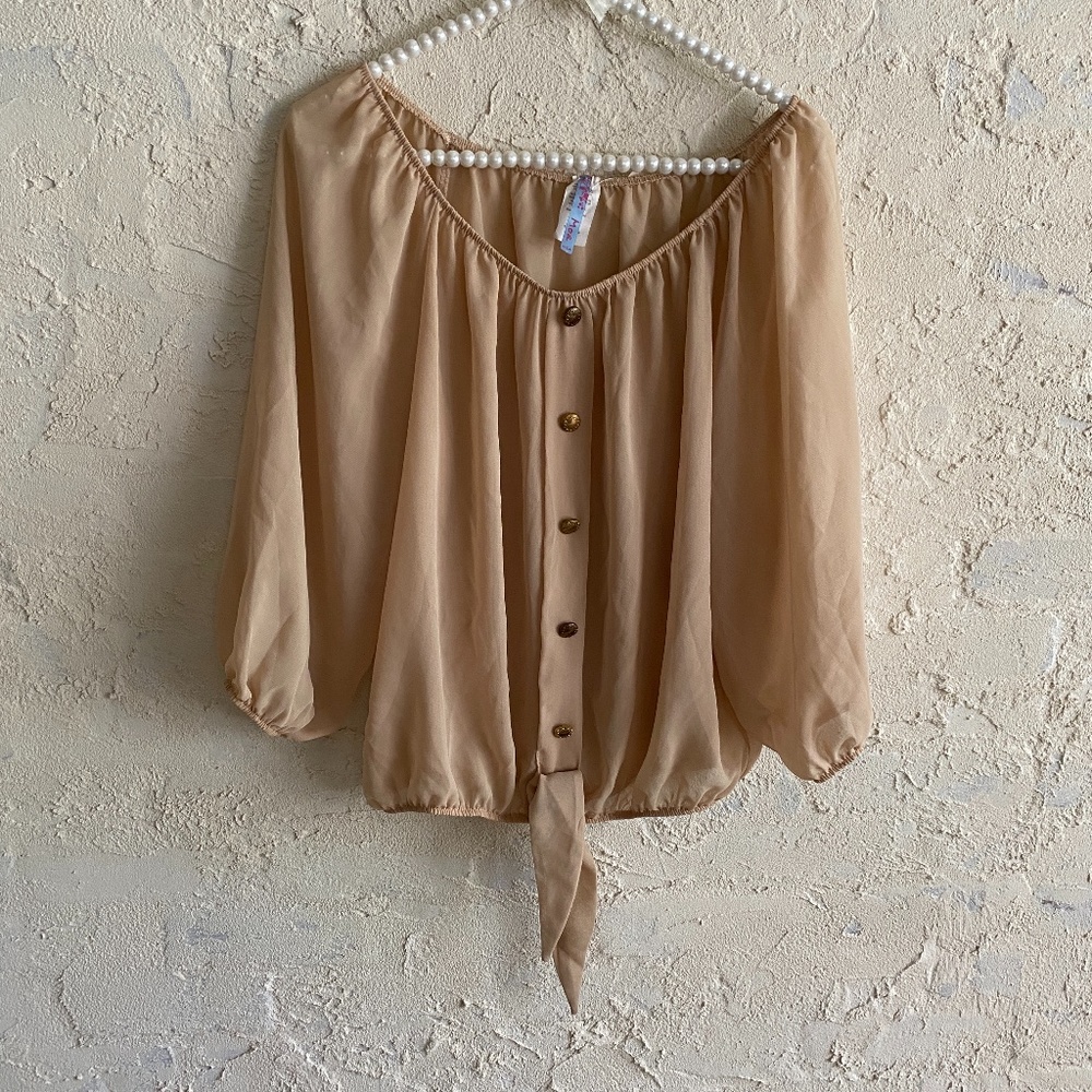 NWT Moa USA Tan Button/Tie Blouse Elastic Sz Med